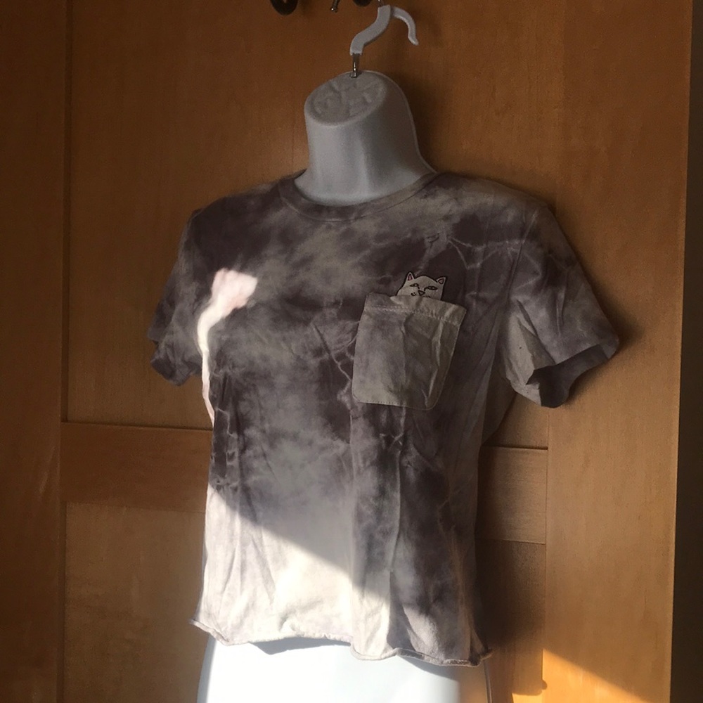 Size M tie dye rip n dip t-shirt